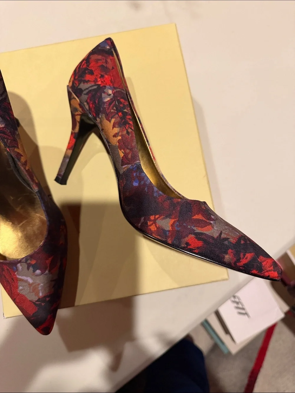 Nine West Red and Black Floral Pointed Toe Pumps